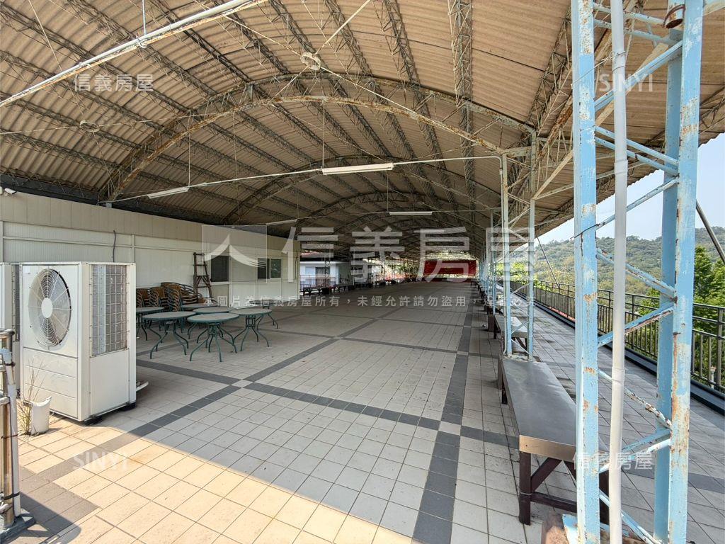 誠售大建坪商用山莊房屋室內格局與周邊環境