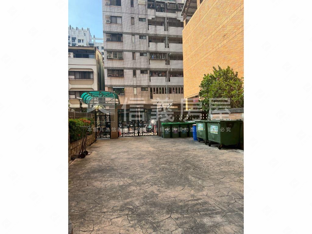 我愛龍邦次頂樓視野戶房屋室內格局與周邊環境