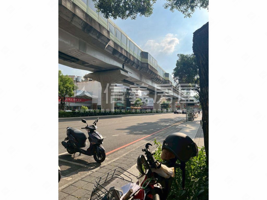我愛龍邦次頂樓視野戶房屋室內格局與周邊環境