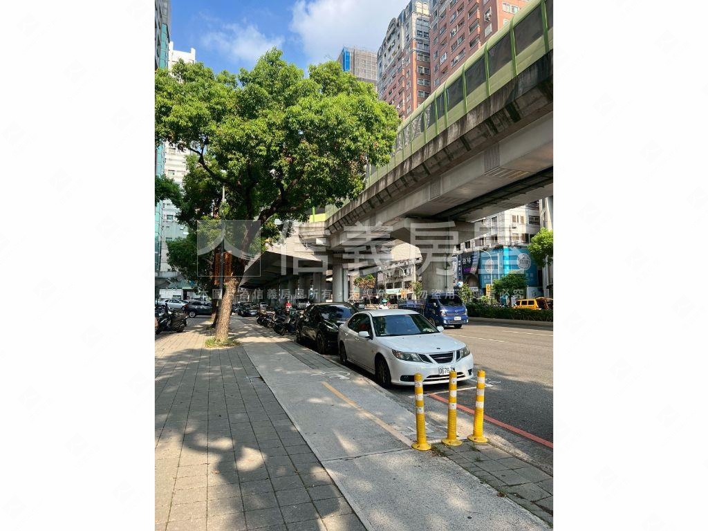 我愛龍邦次頂樓視野戶房屋室內格局與周邊環境