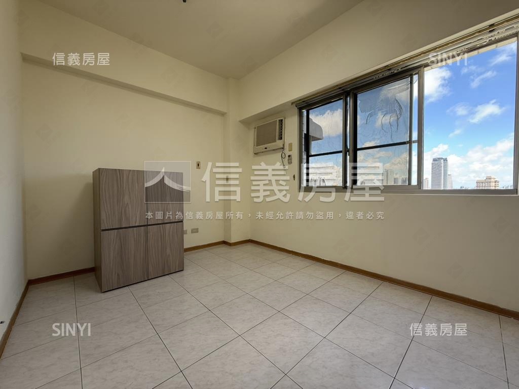 皇家之戀高樓採光大兩房房屋室內格局與周邊環境