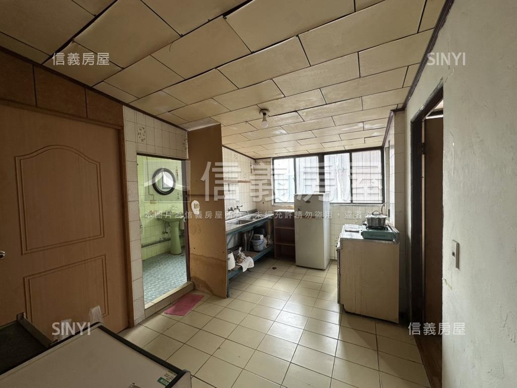 ”石牌學區”頂加公寓房屋室內格局與周邊環境