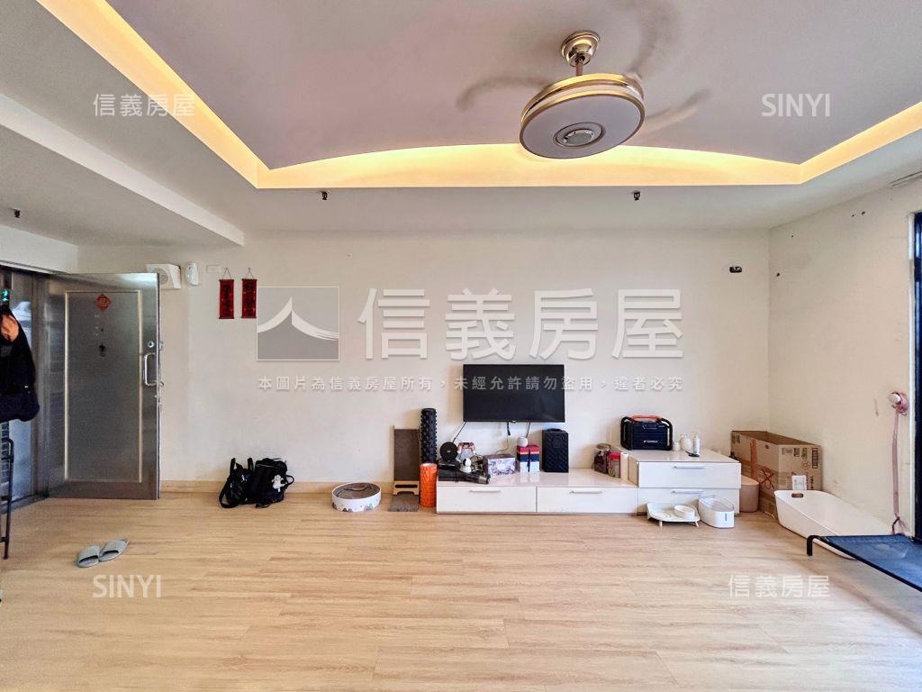 文心市政高樓三房房屋室內格局與周邊環境