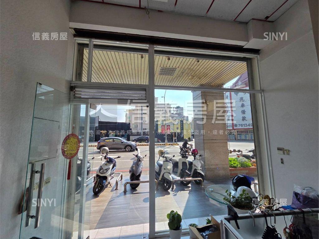 財經巨人中央角店房屋室內格局與周邊環境