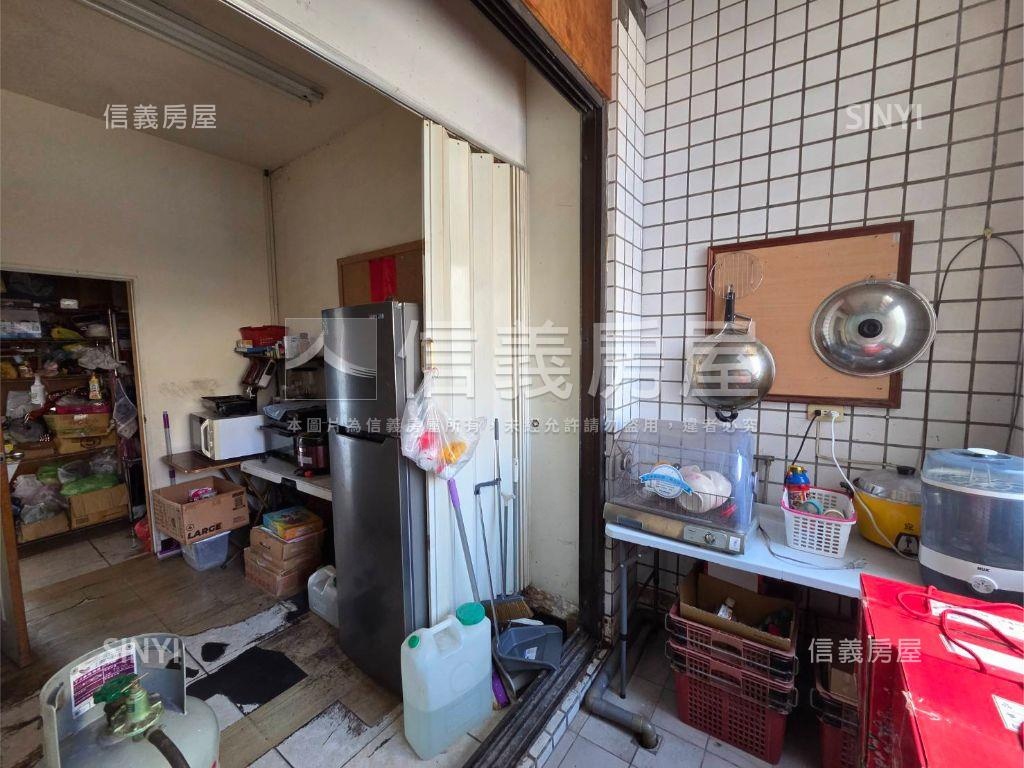 財經巨人中央角店房屋室內格局與周邊環境