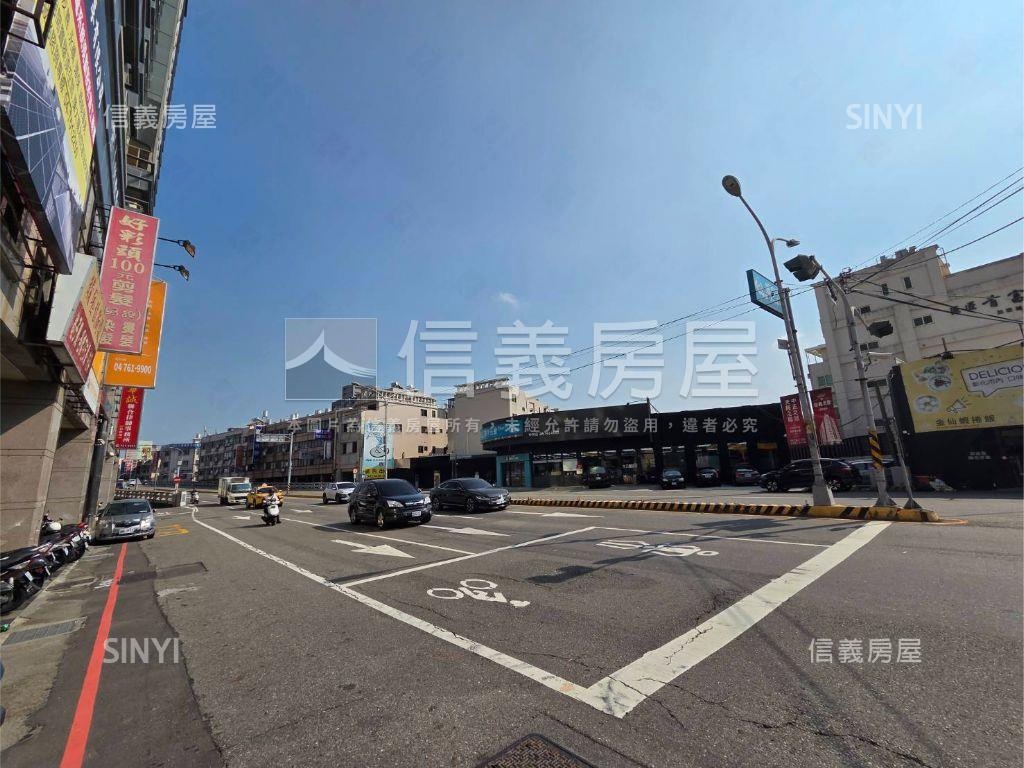 財經巨人中央角店房屋室內格局與周邊環境