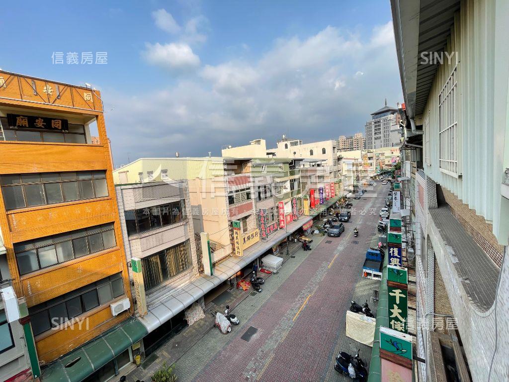 鳳山精華三民路霸氣金店房屋室內格局與周邊環境