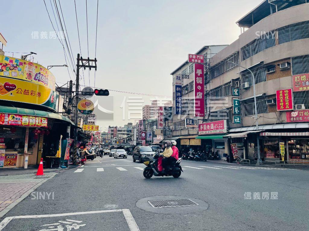 鳳山精華三民路霸氣金店房屋室內格局與周邊環境