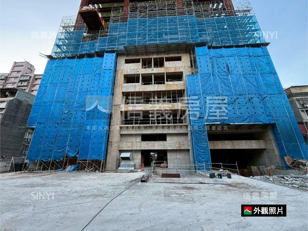 僑蓮雄鋒三房車位房屋室內格局與周邊環境