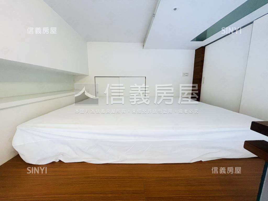 挑高邊間捷運美宅房屋室內格局與周邊環境