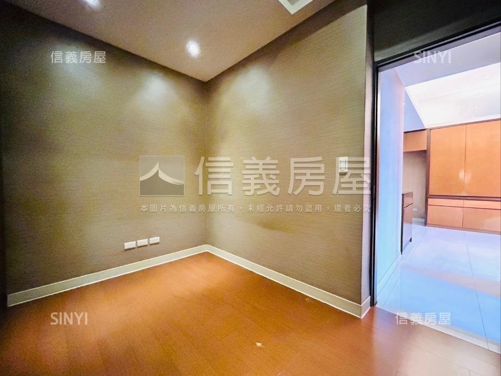 和邑前棟景觀美２房房屋室內格局與周邊環境