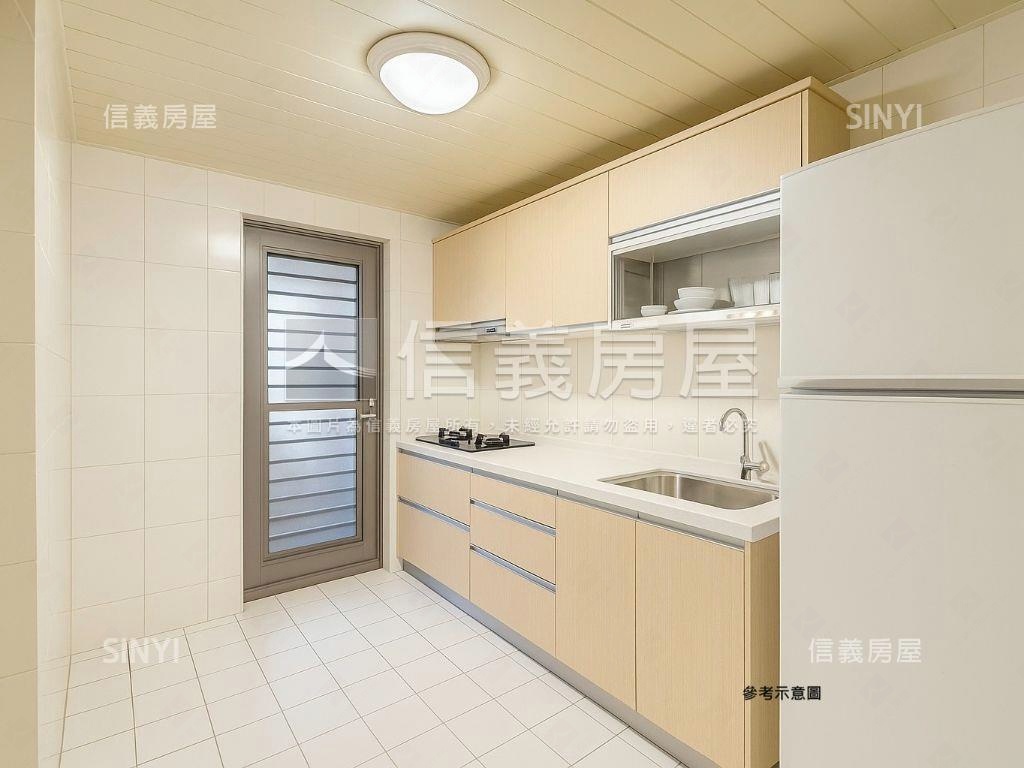 皇翔太陽城面中庭大三房房屋室內格局與周邊環境