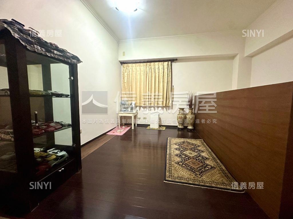 近美術館旁稀有庭院宅房屋室內格局與周邊環境