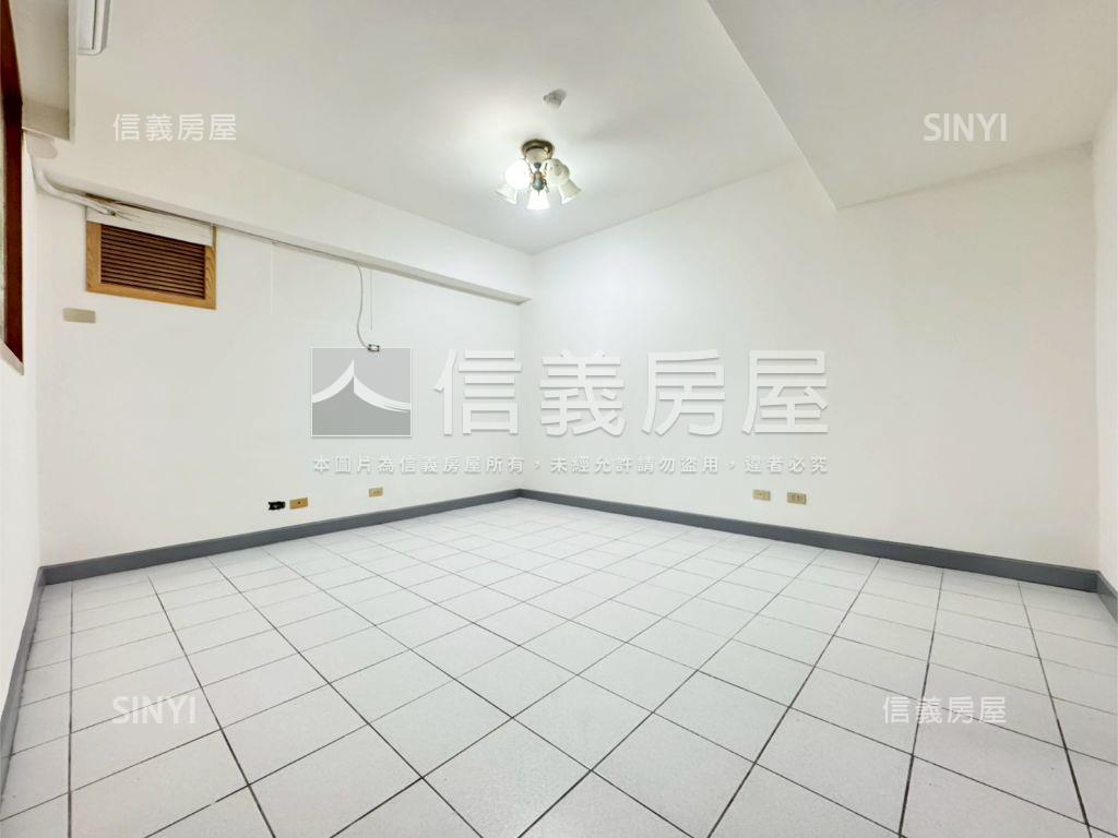 綠意盎然電梯華廈宅房屋室內格局與周邊環境