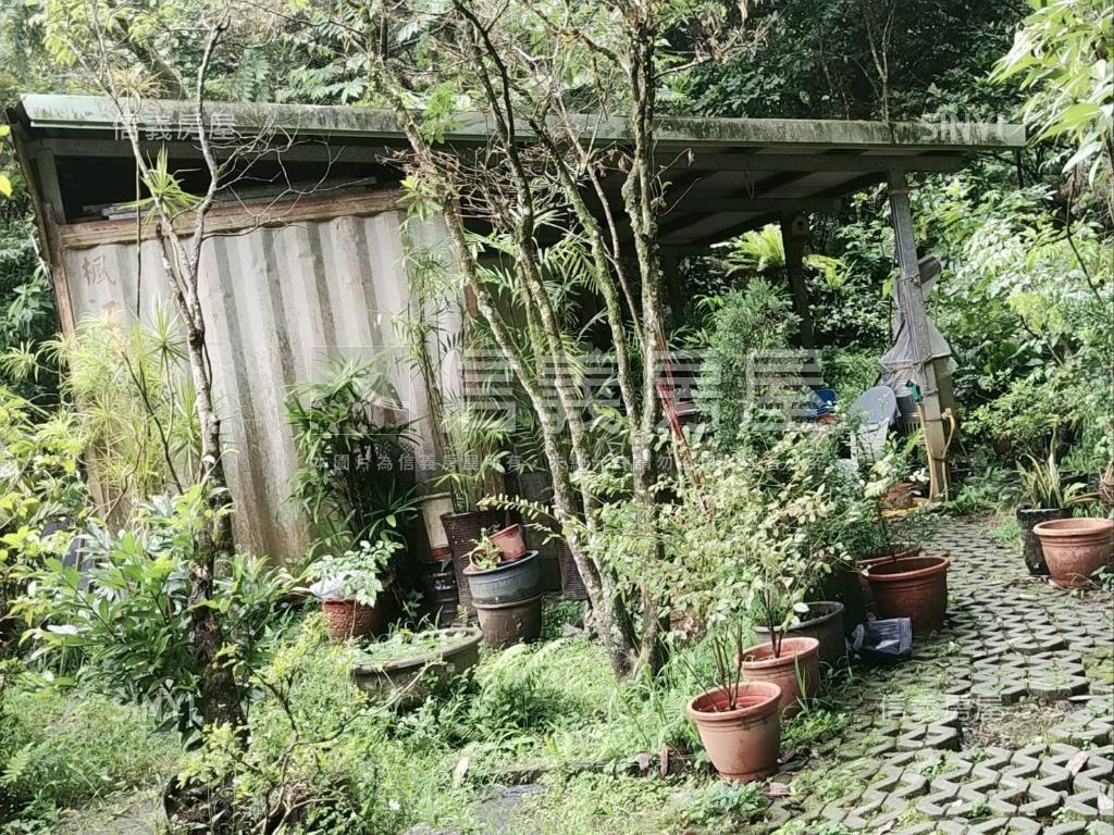 石碇頂紙寮坑土地房屋室內格局與周邊環境