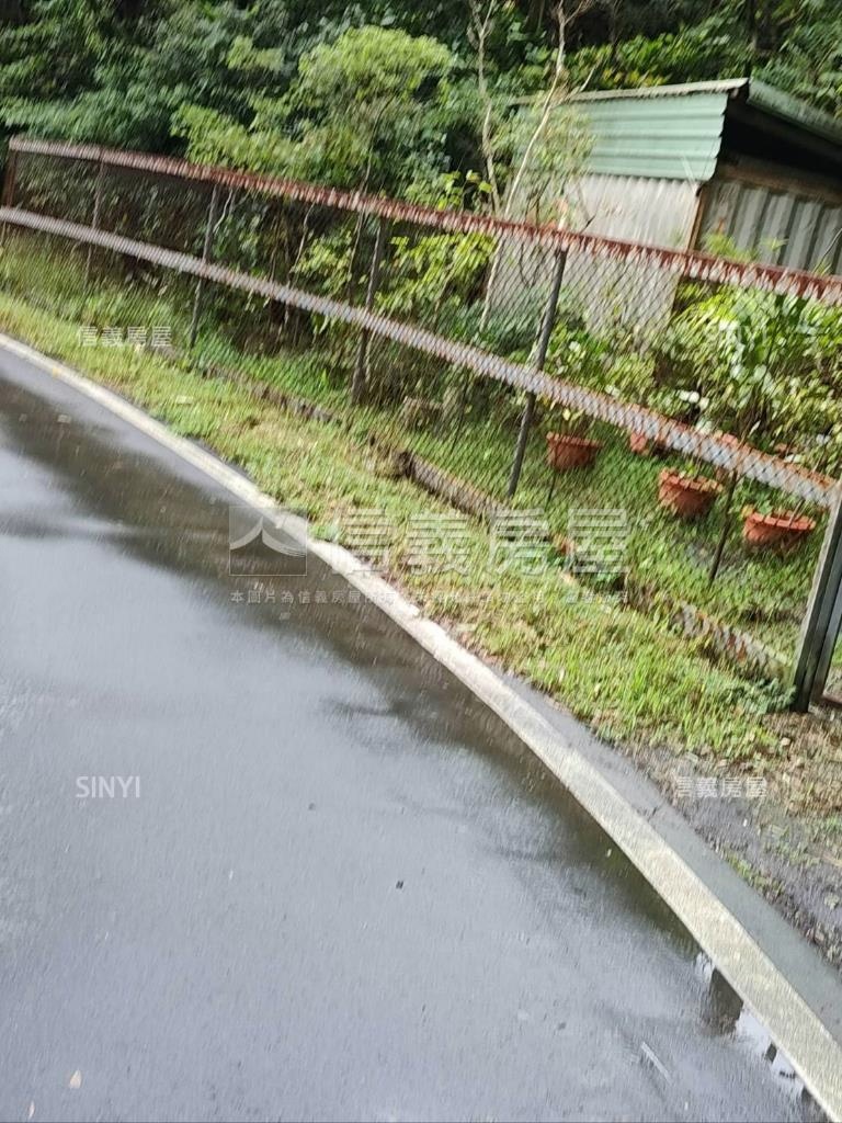 石碇頂紙寮坑土地房屋室內格局與周邊環境