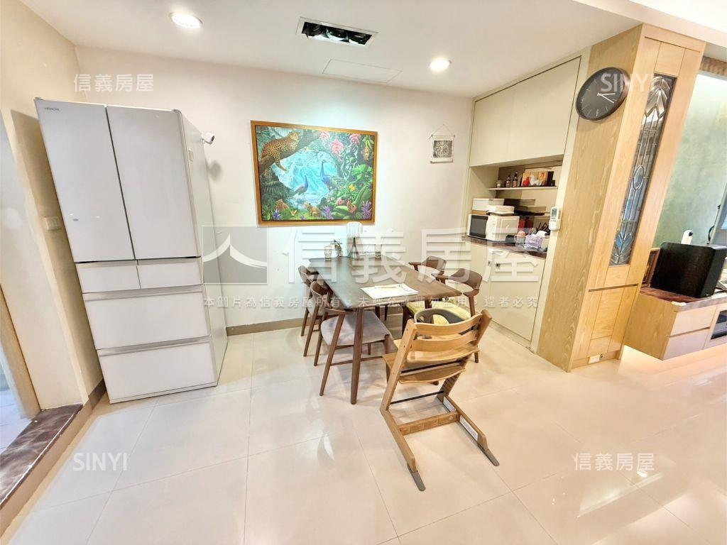 近公園★邊間質感珠寶盒房屋室內格局與周邊環境