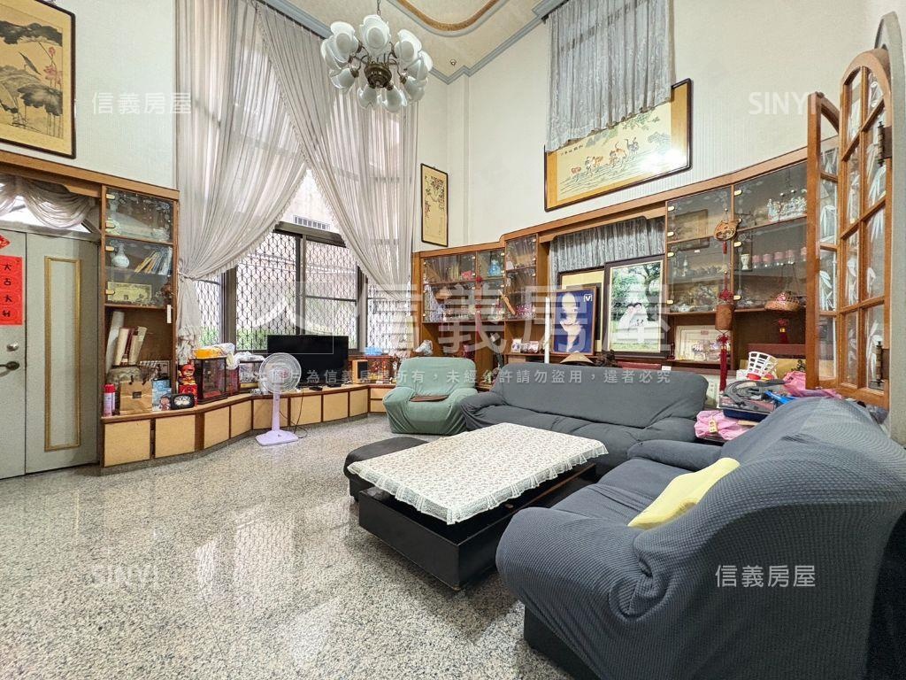 仁德中正路精華段店住房屋室內格局與周邊環境