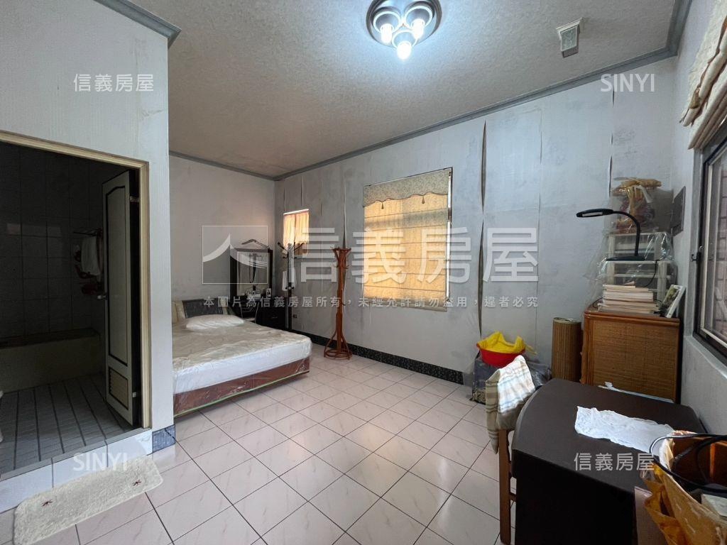 仁德中正路精華段店住房屋室內格局與周邊環境