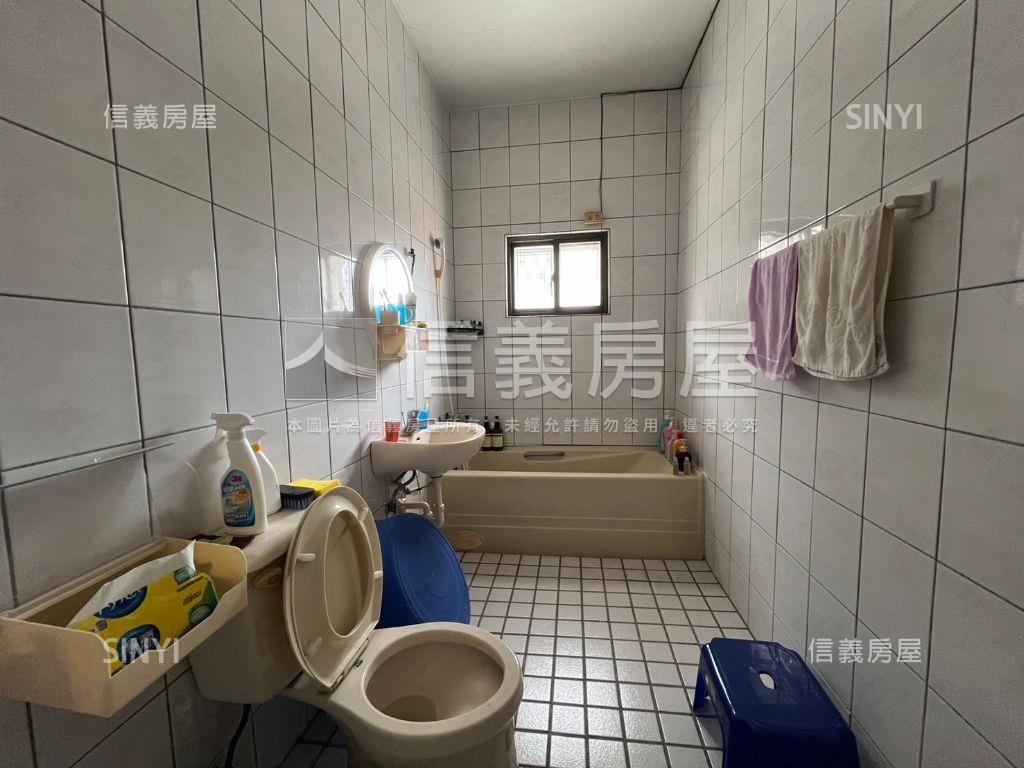 仁德中正路精華段店住房屋室內格局與周邊環境