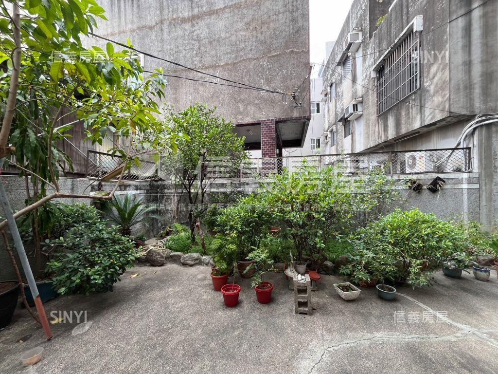 仁德中正路精華段店住房屋室內格局與周邊環境