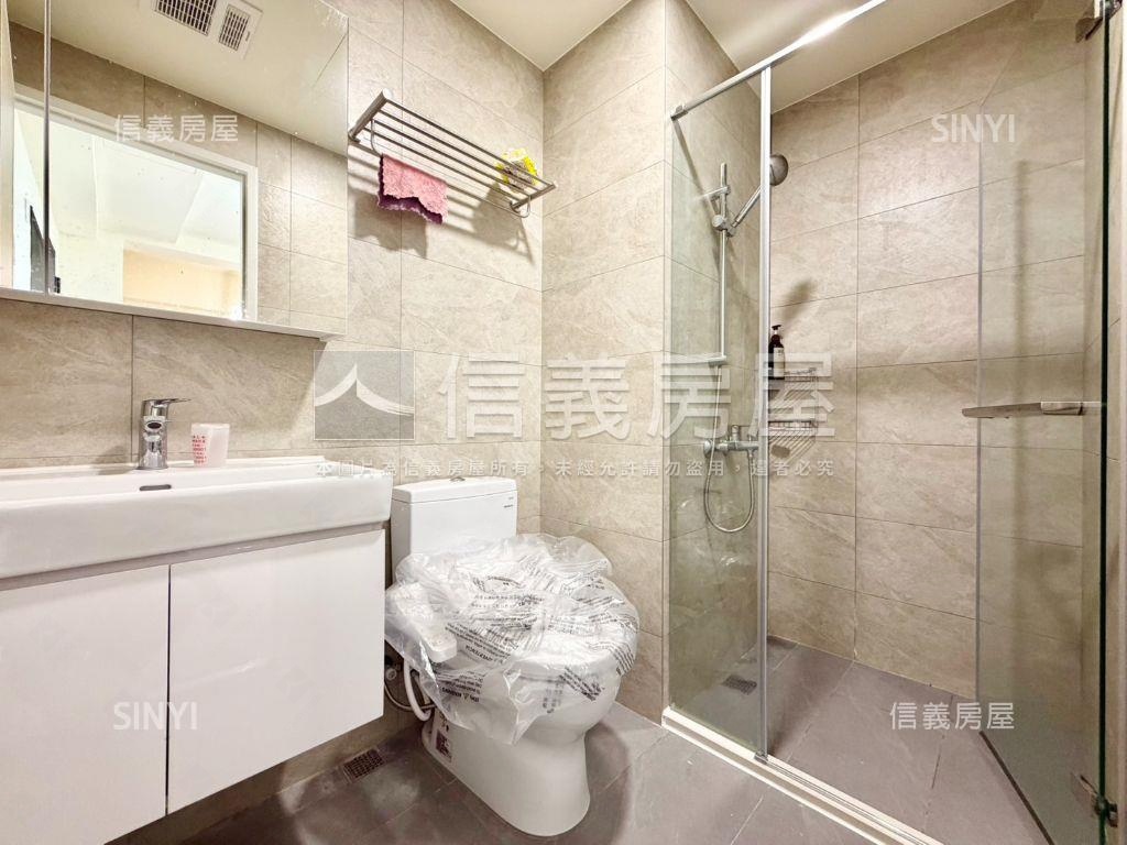 春福天駅次頂樓兩房平車房屋室內格局與周邊環境