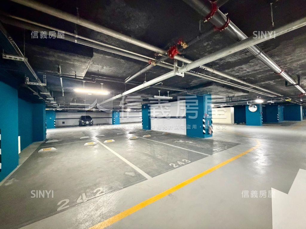 春福天駅次頂樓兩房平車房屋室內格局與周邊環境