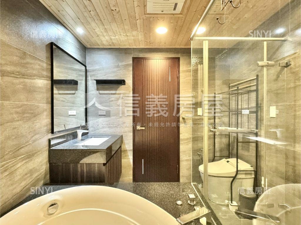 【皇廷】近漢神巨蛋３房房屋室內格局與周邊環境