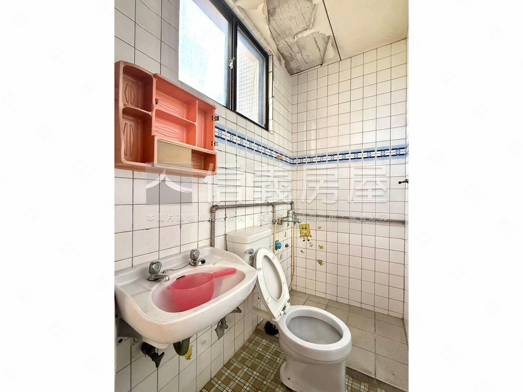 健身公寓一層一戶房屋室內格局與周邊環境