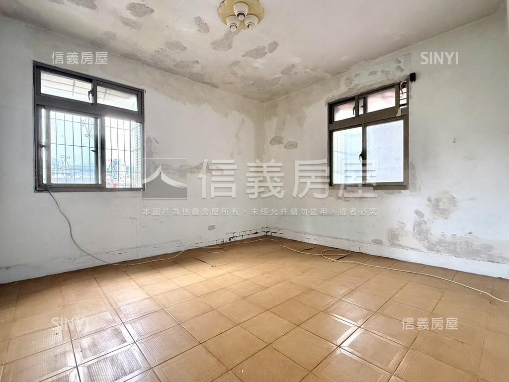 健身公寓一層一戶房屋室內格局與周邊環境