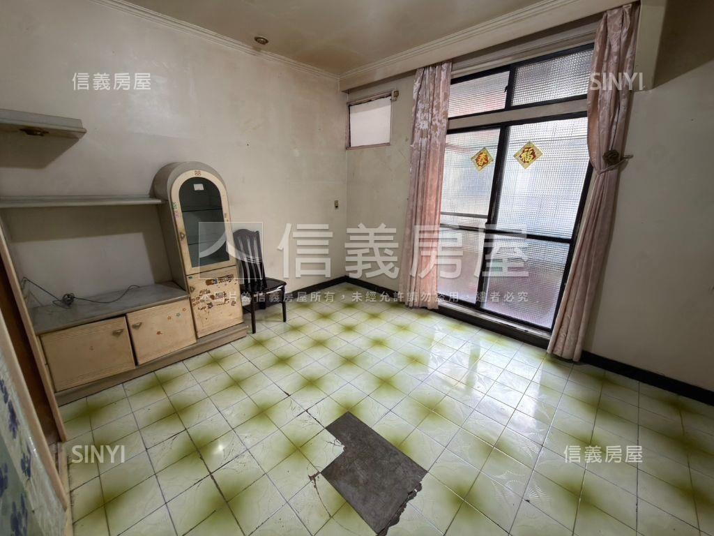 平鎮｜平東路近學區美透天房屋室內格局與周邊環境