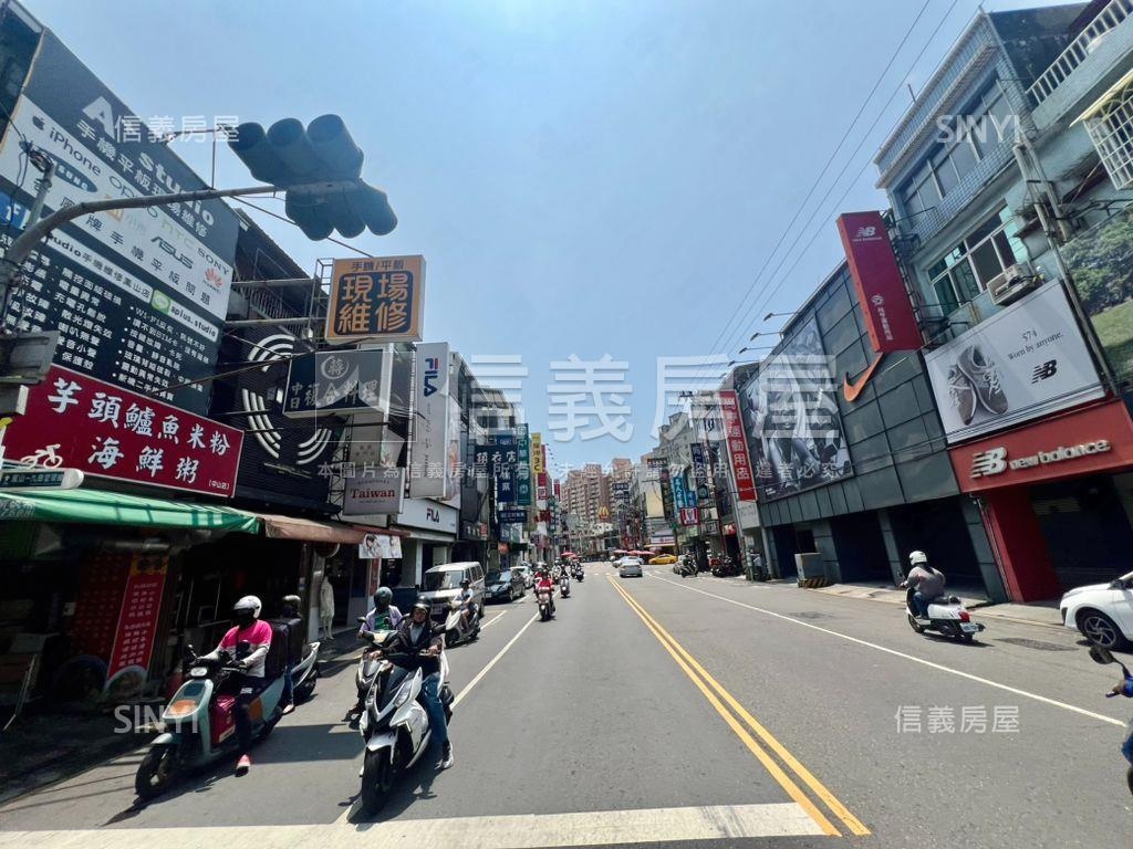 近鳳山體育館大三房美寓房屋室內格局與周邊環境