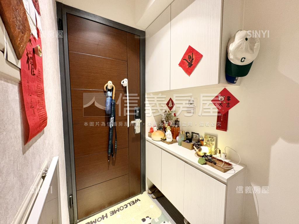 急售！左岸新屋電梯１房房屋室內格局與周邊環境