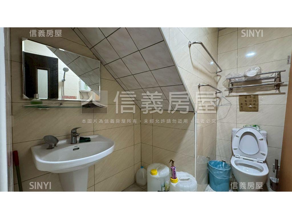 專任大連北街顯眼稀有透店房屋室內格局與周邊環境