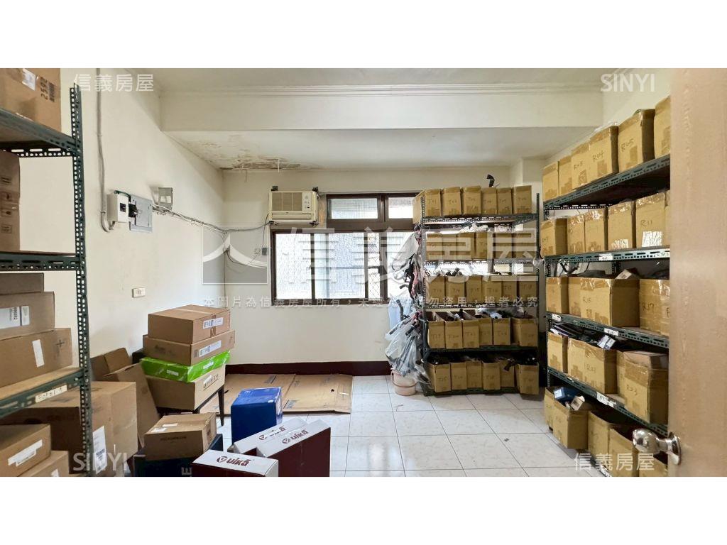 專任大連北街顯眼稀有透店房屋室內格局與周邊環境