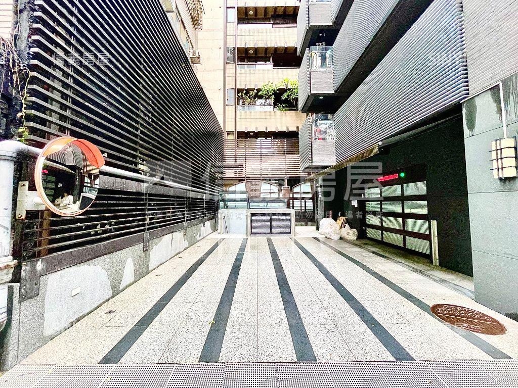 中山ＴＥＤ。稀有高樓兩房房屋室內格局與周邊環境