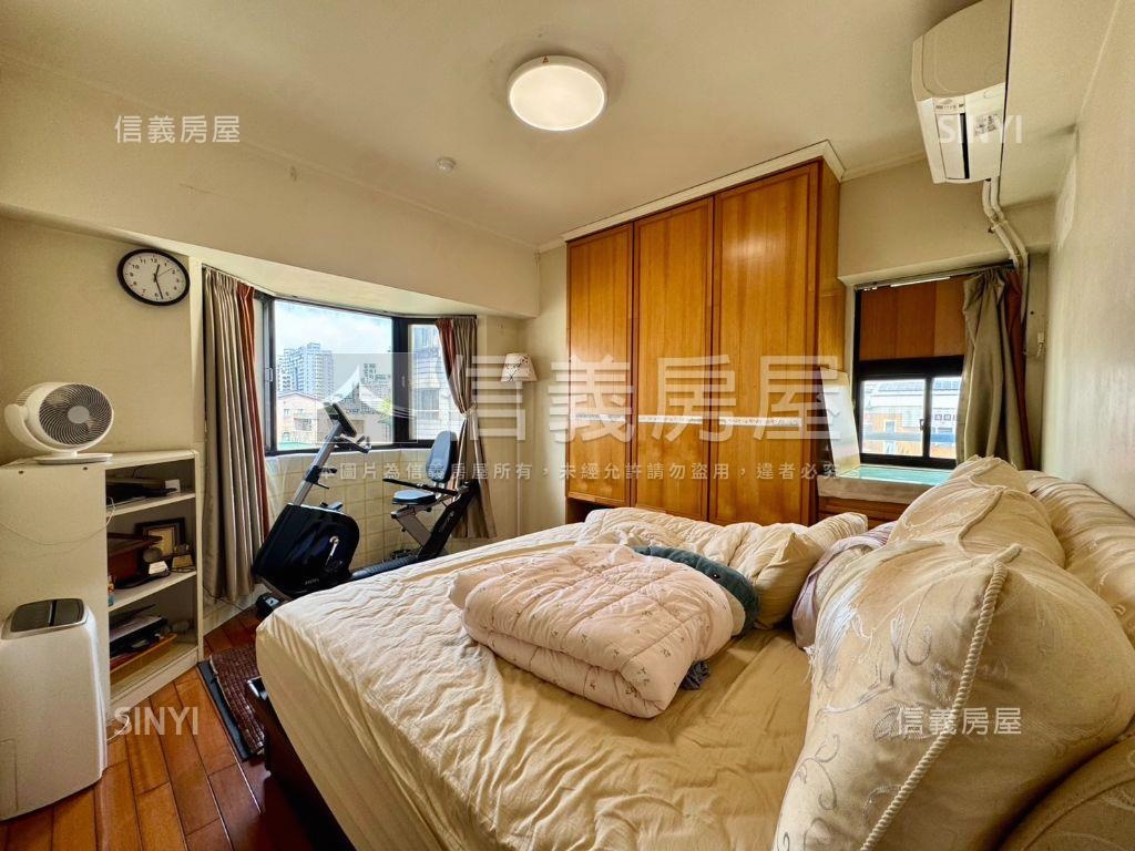 國泰瑞士花園三房車位房屋室內格局與周邊環境