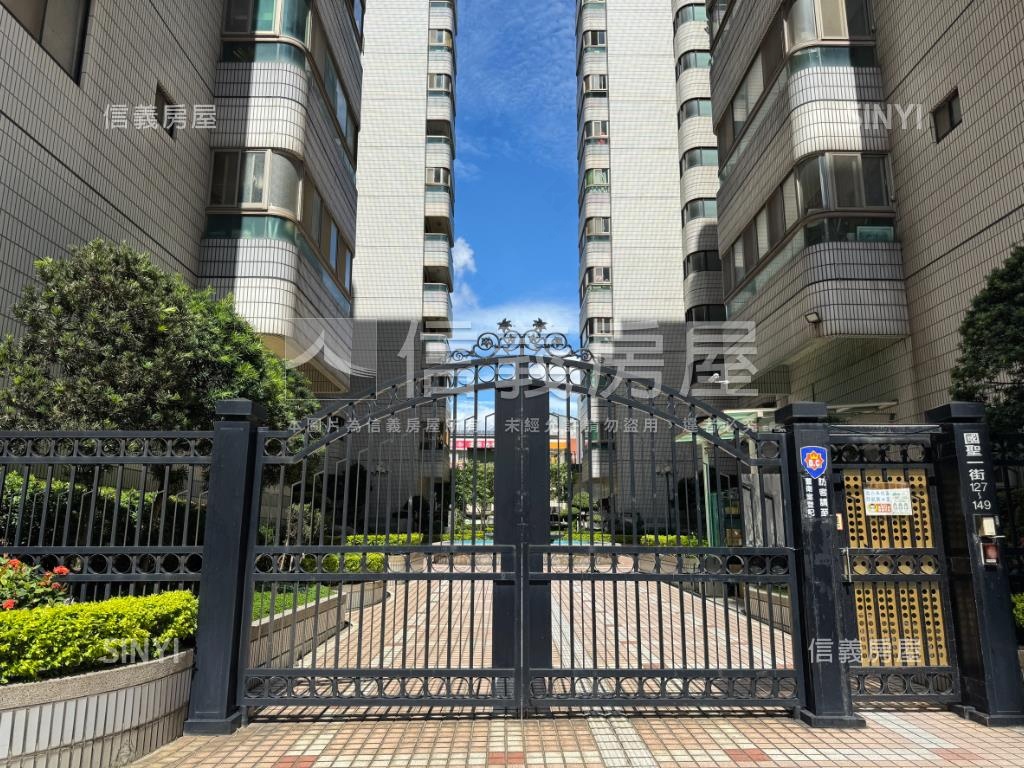 國泰瑞士花園三房車位房屋室內格局與周邊環境