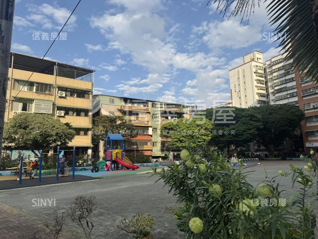 【專任】低總價電梯美三房房屋室內格局與周邊環境