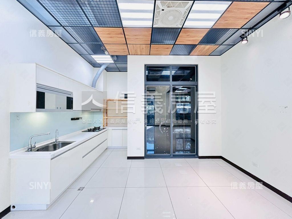 稀有大露台庭院戶房屋室內格局與周邊環境