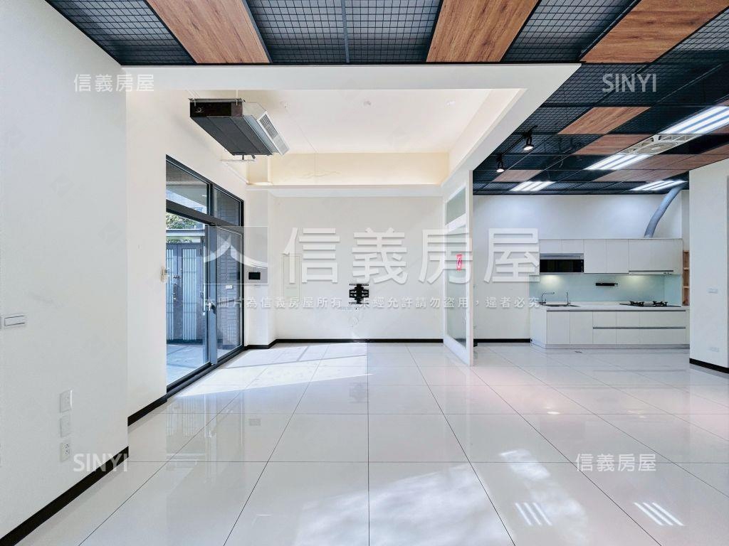 稀有大露台庭院戶房屋室內格局與周邊環境