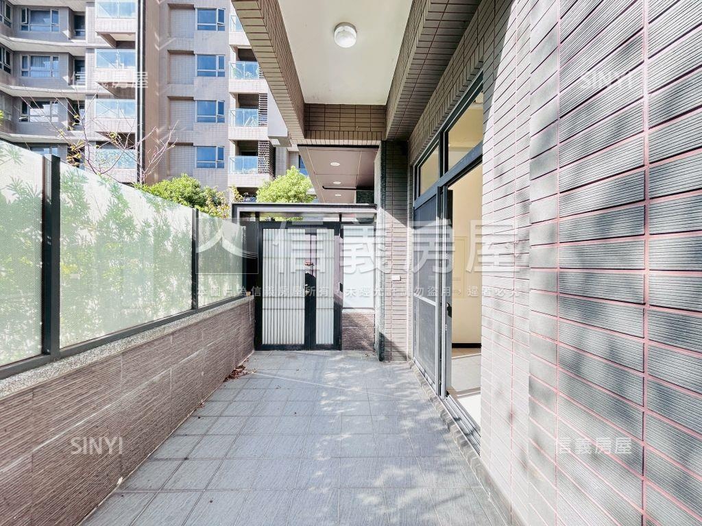 稀有大露台庭院戶房屋室內格局與周邊環境
