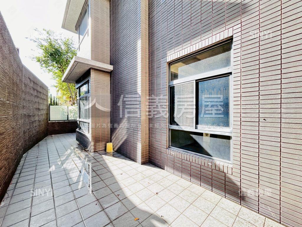 稀有大露台庭院戶房屋室內格局與周邊環境