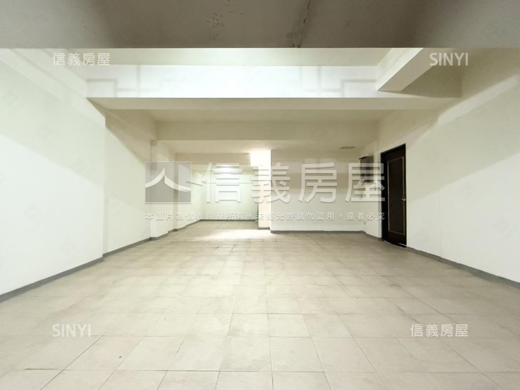 近捷運－震後邊間雙車別墅房屋室內格局與周邊環境