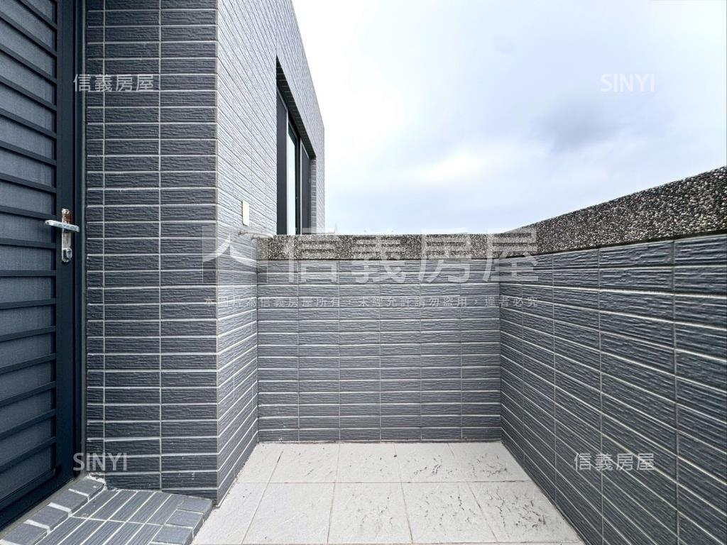 新月天空全新儚い美墅讚房屋室內格局與周邊環境