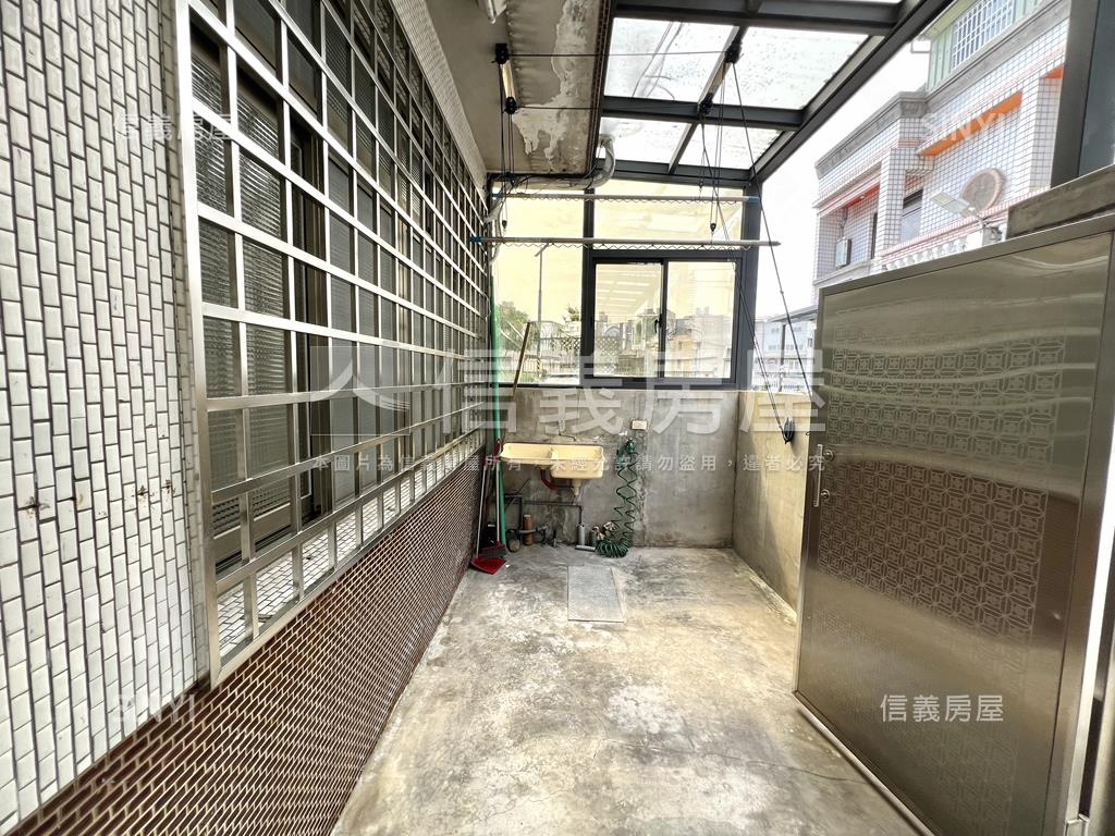 專任採光通風佳公道三透天房屋室內格局與周邊環境