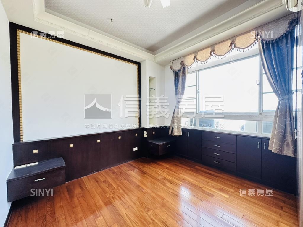 青泉朝南景觀３房平車房屋室內格局與周邊環境