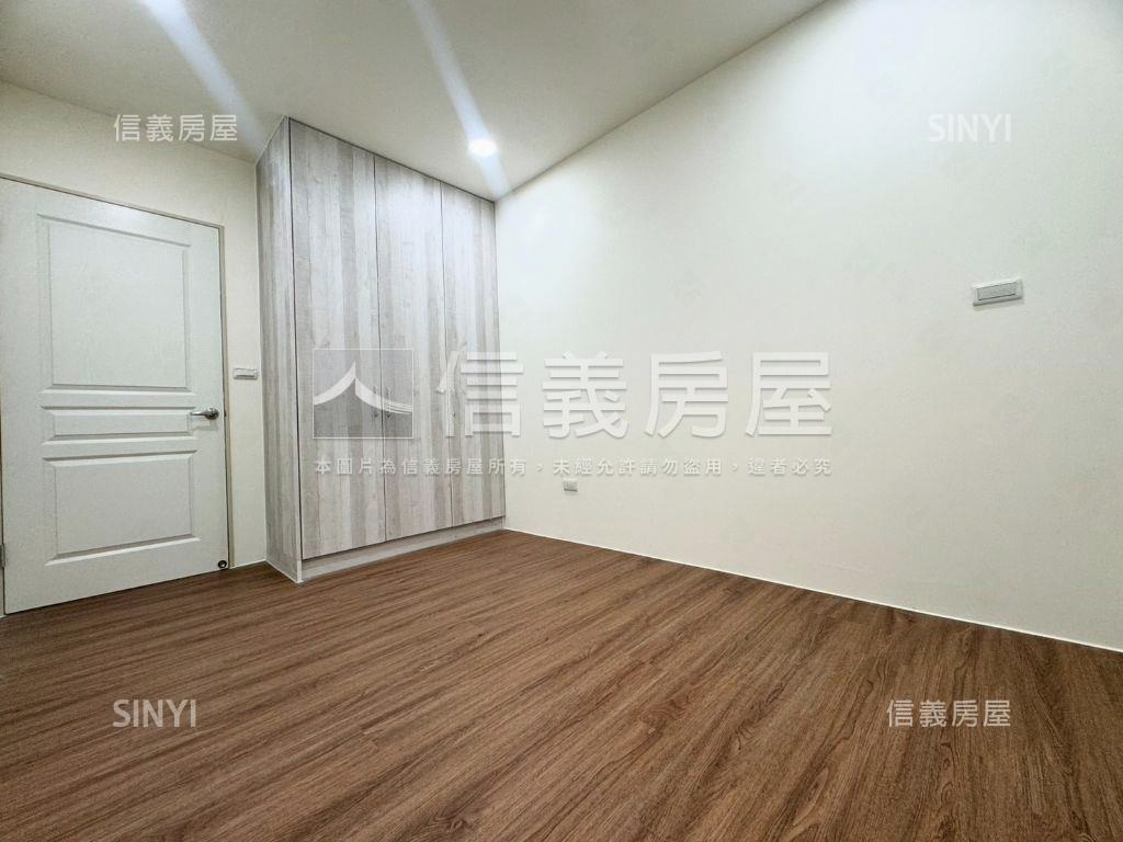 近新街國小３房有車位房屋室內格局與周邊環境