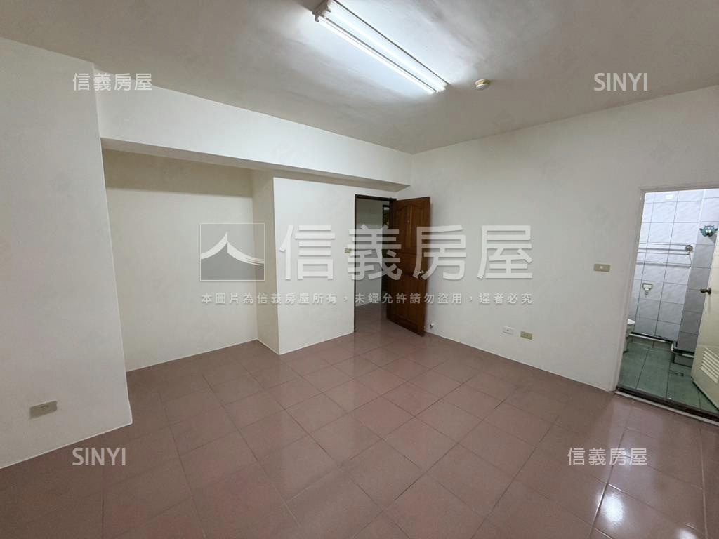 仁愛巨星～巨房屋室內格局與周邊環境