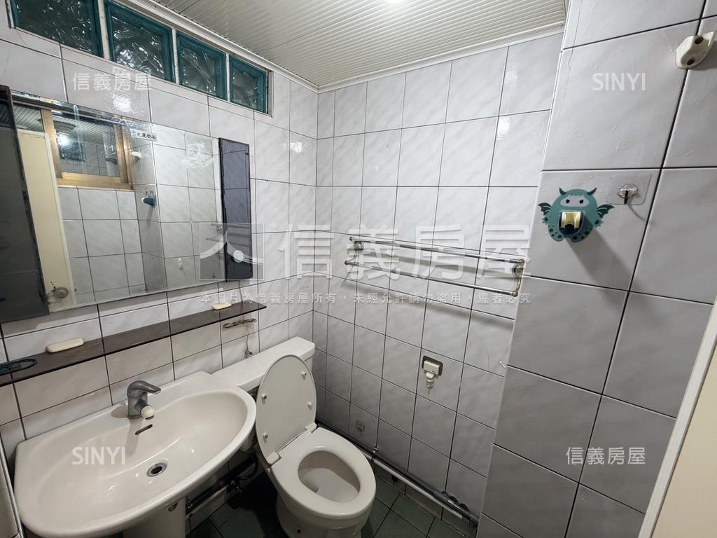 仁愛巨星～巨房屋室內格局與周邊環境